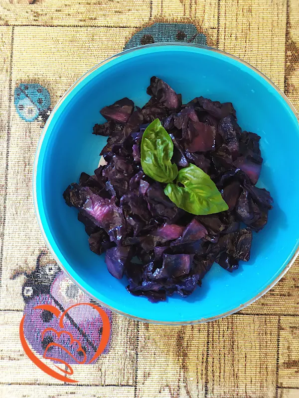 Cavolo cappuccio viola in padella