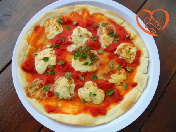 Pizza briséé con gorgonzola