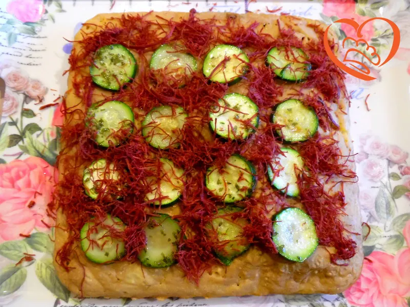 Focaccia zucchine e sfilacci di cavallo