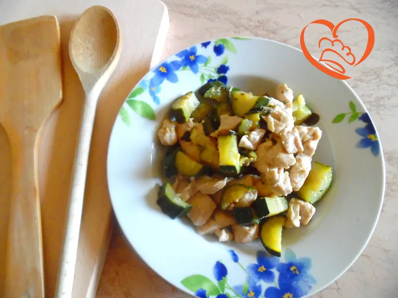 Spezzatino di pollo con zucchine