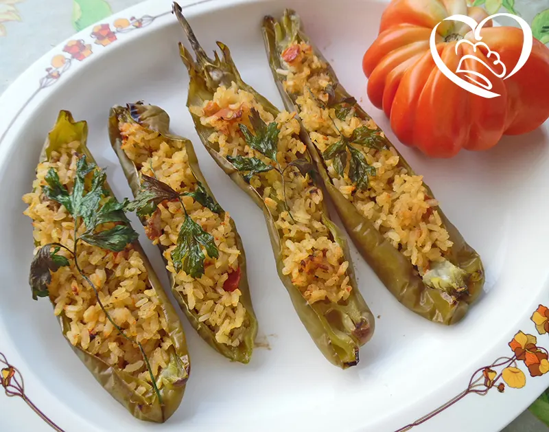Barchette di peperoni ripieni di risotto