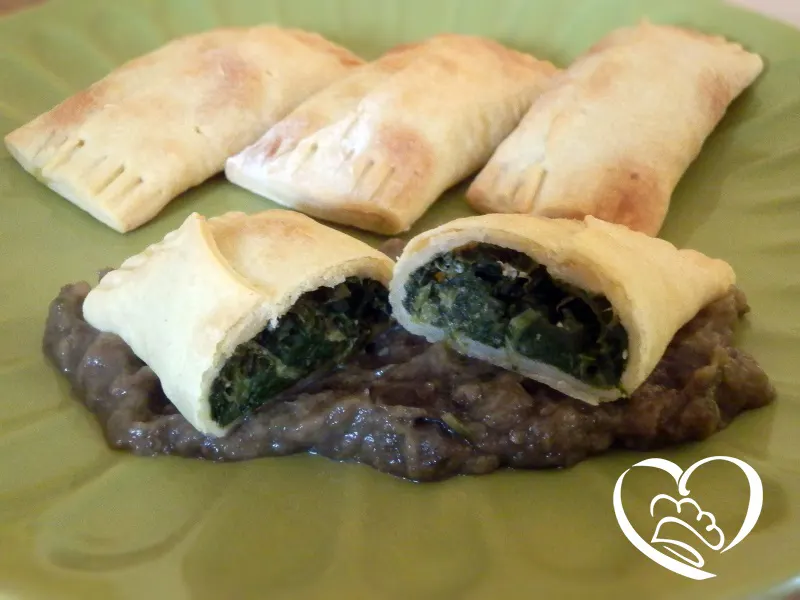 Bauletti di spinaci su crema di melanzane
