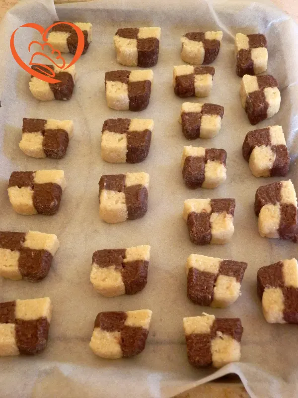 BISCOTTI_A_SCACCHI_6_.JPG