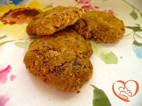 Biscotti con datteri e prugne secche