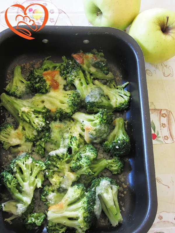 Broccoli gratinati ai formaggi