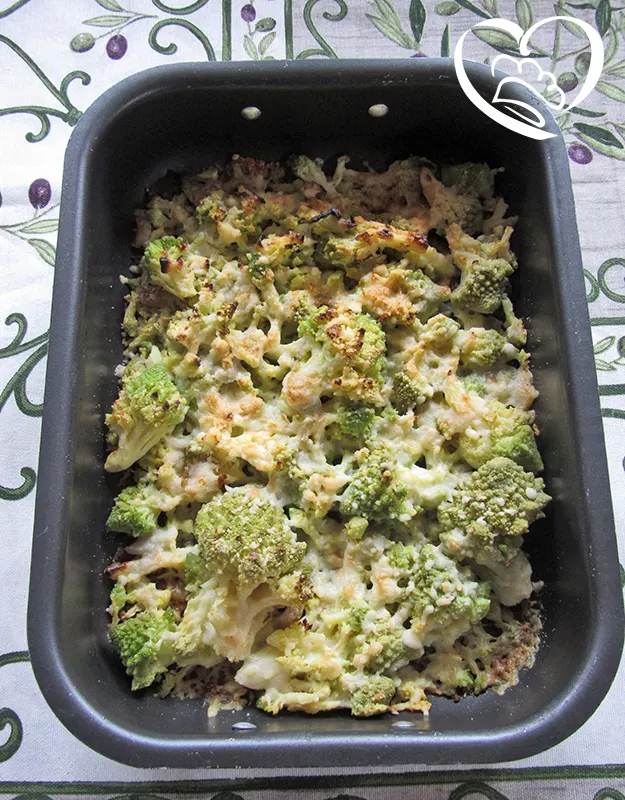Broccolo romanesco gratinato con formaggio