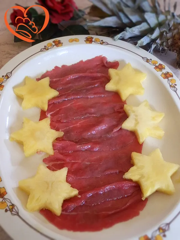 Carpaccio di manzo con ananas