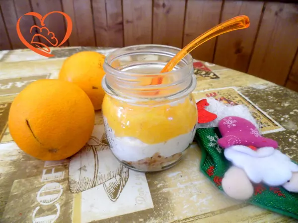 Cheesecake di cachi nel barattolo