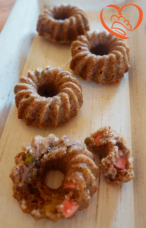 Ciambelline con prosciutto e piselli