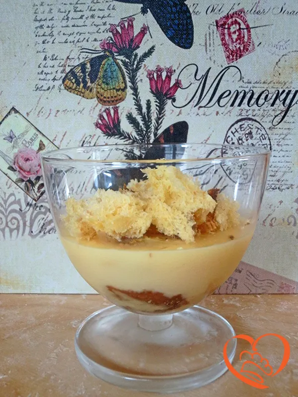 Coppa budino con panettone