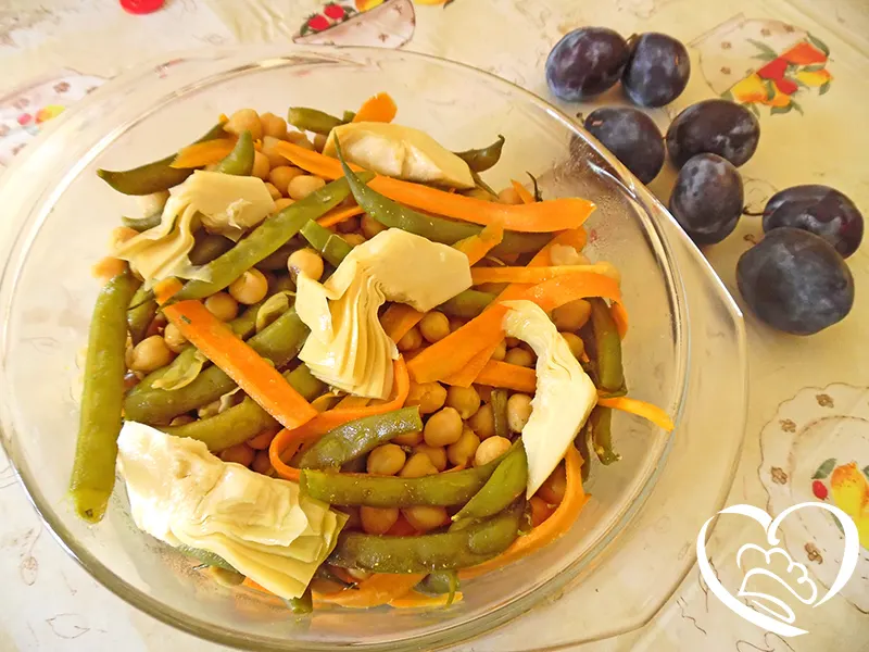 Fagiolini, ceci e carote al curry