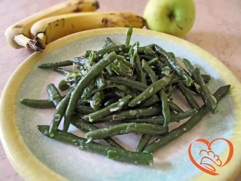 Fagiolini aglio, olio e Parmigiano