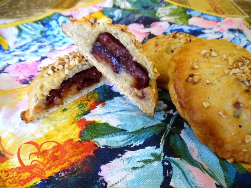 Fagottini con prugne e nocciole