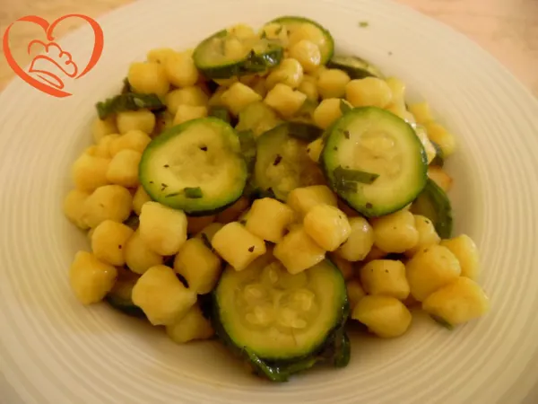Gnocchetti con zucchine