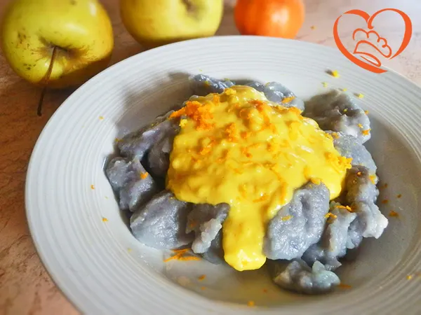 Gnocchi viola con crema di zafferano profumati all’arancia