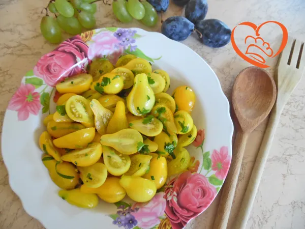 Insalata con pomodorini gialli