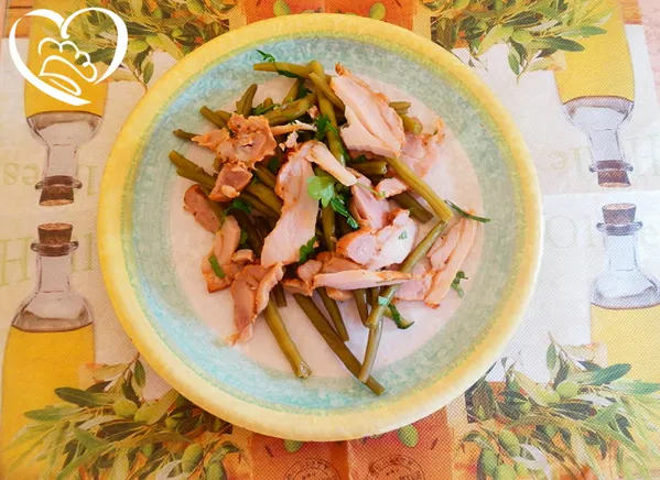 Insalata con tagliata di pollo e fagiolini