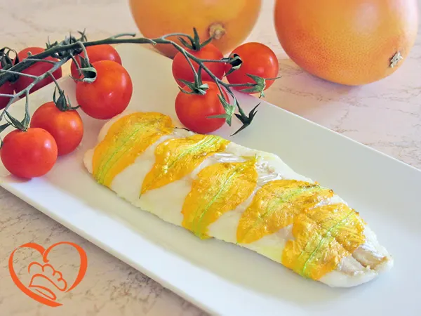 Merluzzo con fiori di zucca
