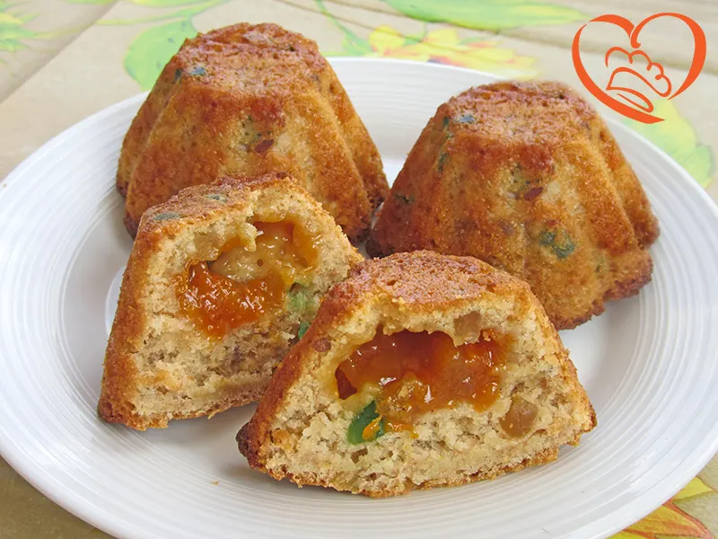 Muffins con canditi ripieni di marmellata
