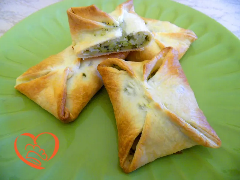 Pacchettini con broccoli e formaggio