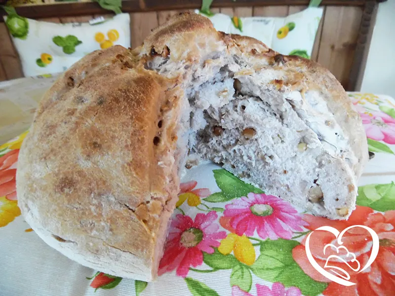 PANE_ALLE_NOCI_INTERNO.JPG