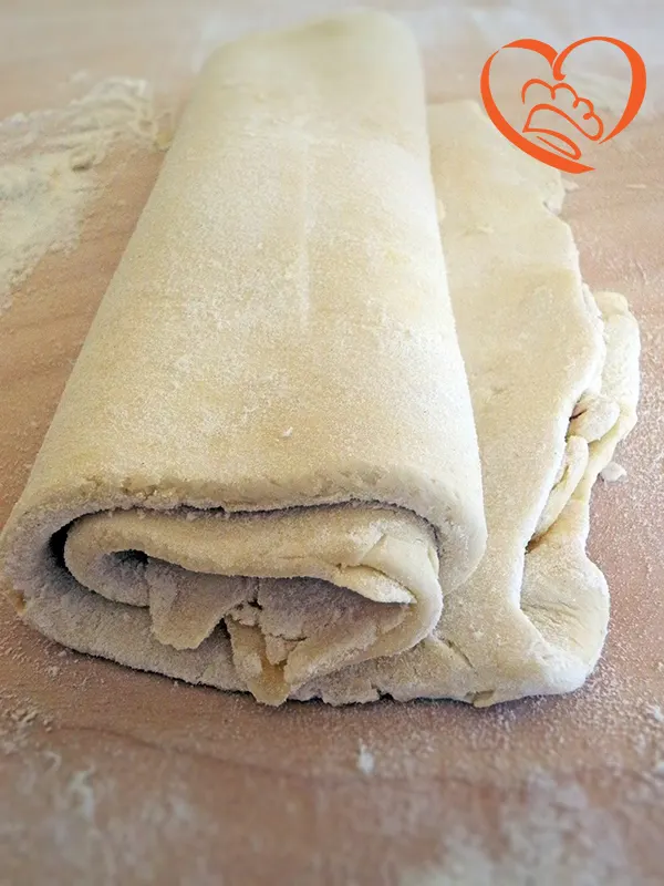 Pasta sfoglia con formaggio spalmabile
