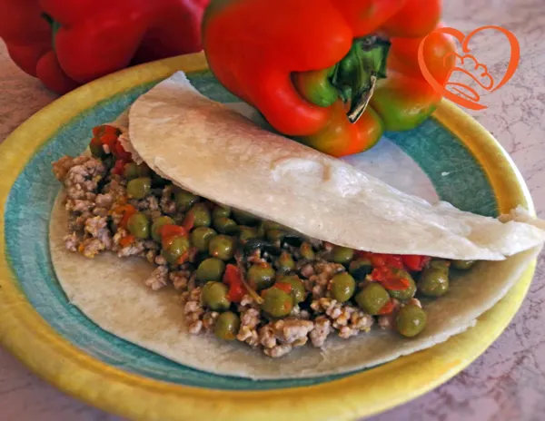 Piadina con ragu’ di maiale e piselli
