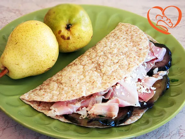 Piadina integrale con melanzane grigliate e porchetta