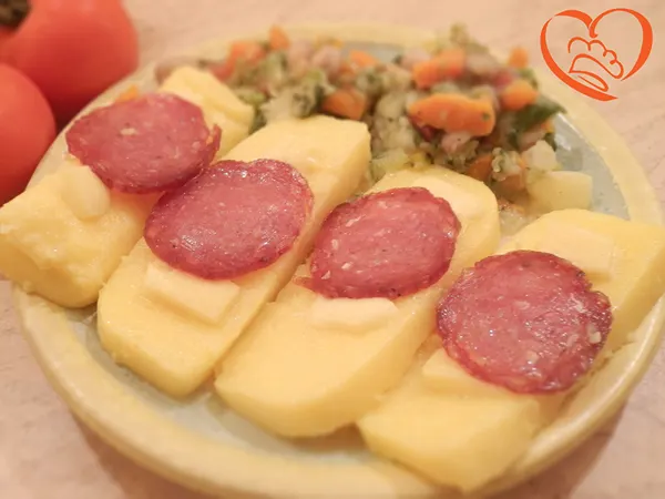 Polenta, salame e formaggio