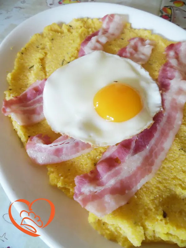 Polenta, uova e bacon
