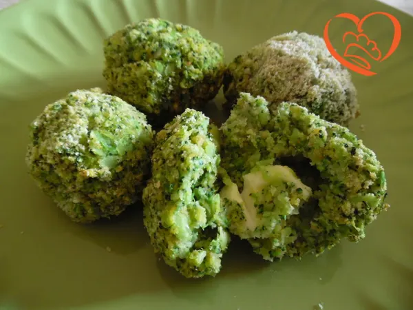 Polpette di broccoli con formaggio