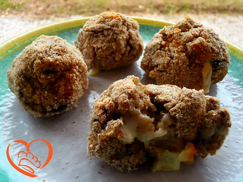 Polpette con melanzane e formaggio