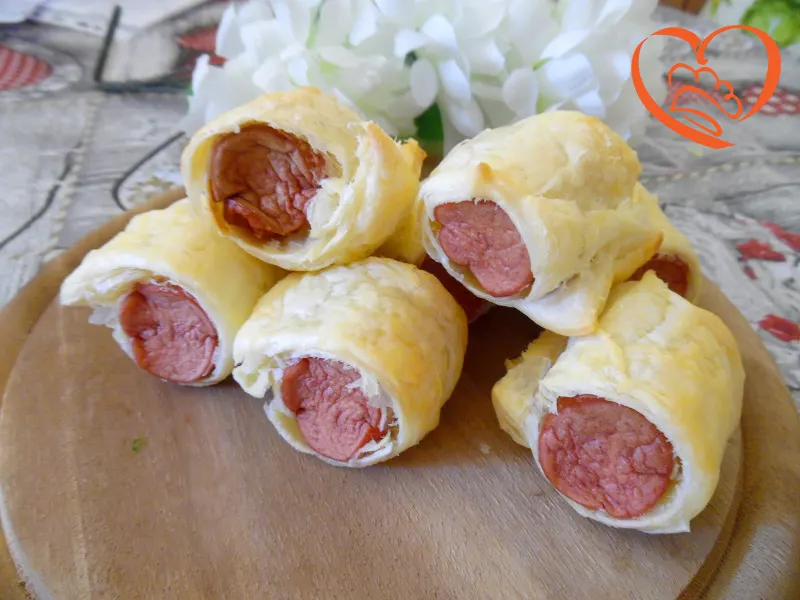 Rotolini di wurstel