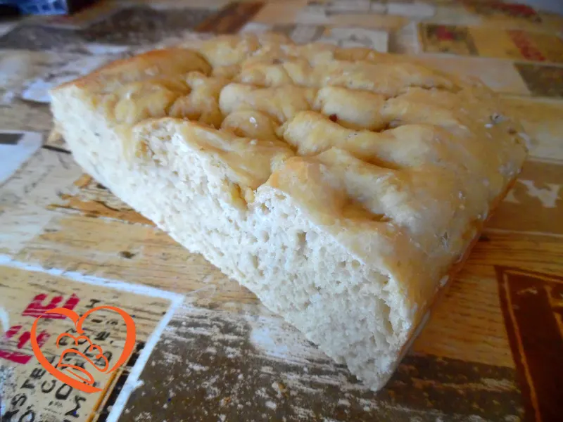 SCHIACCIATA_TOSCANA_FETTA.JPG