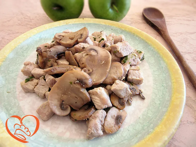 Spezzatino di maiale con funghi