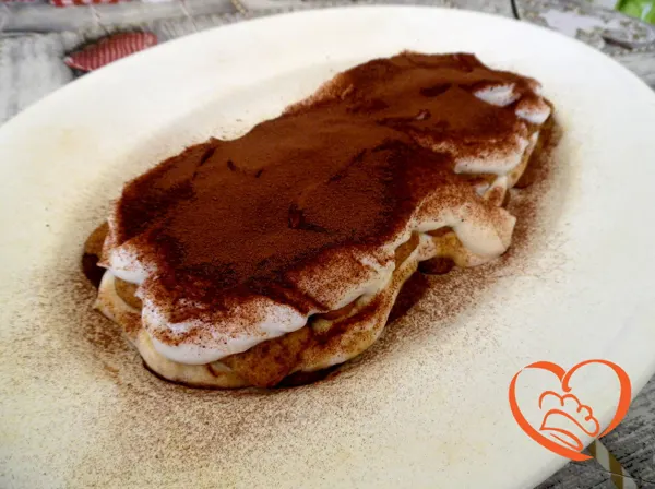 Tiramisu’ con Pavesini, ricotta e Nutella