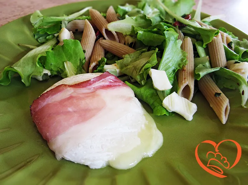 Tomino con speck in padella