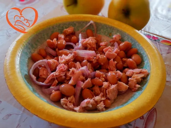Tonno,borlotti e cipolle