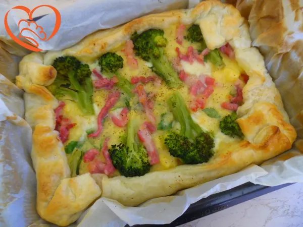 Torta brisee con broccoli e pancetta