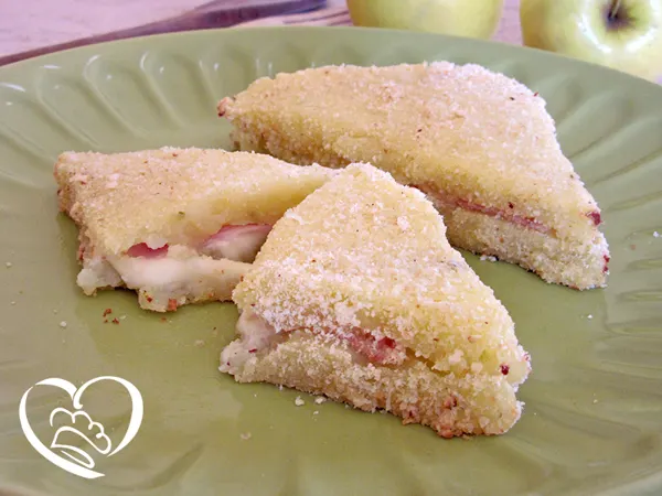 Tramezzini di patate con formaggio e prosciutto cotto