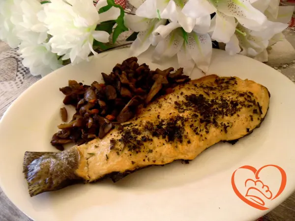 Trota salmonata con funghi