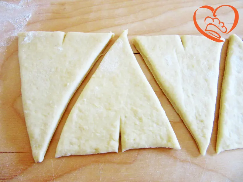 TUTORIAL_CROISSANT_SACCOTTINI_4_.JPG