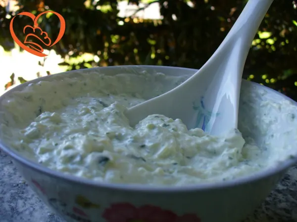 Tzatziki smirneico