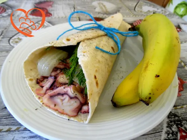 Wrap con polpo e finocchi