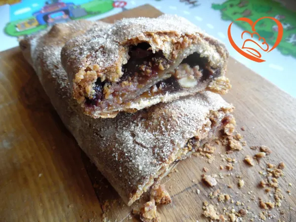 Strudel ciliegie ed amaretti
