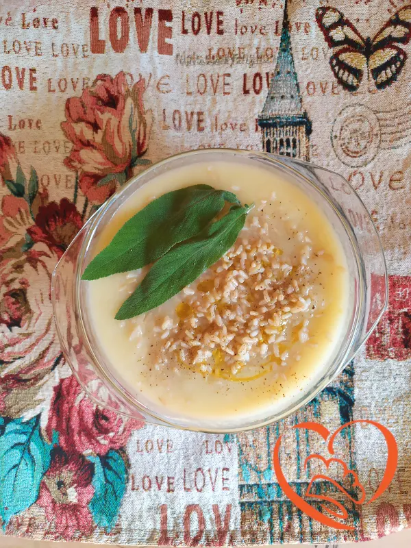 Crema di cavolo cappuccio con riso integrale