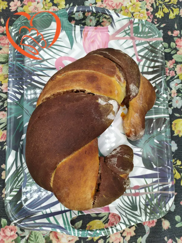 Pan brioche bicolore a forma di mega brioche