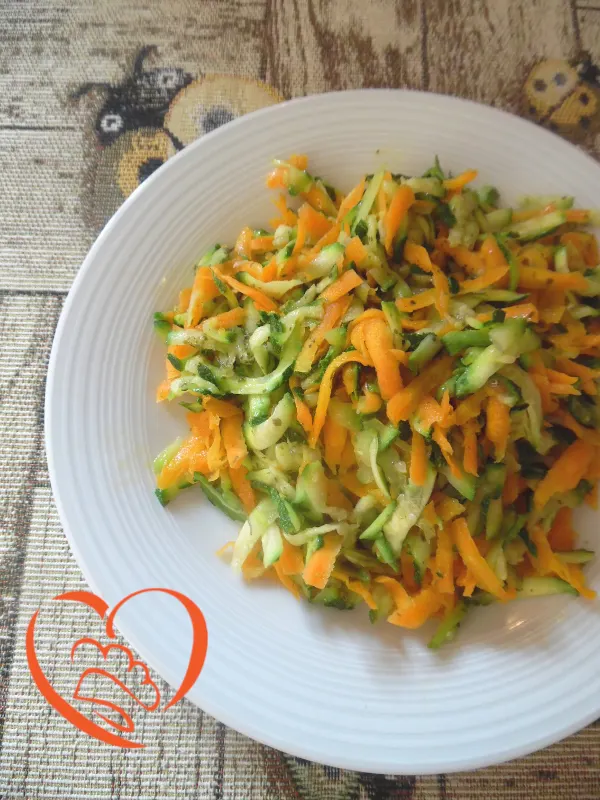 Zucchine e carote grattugiate