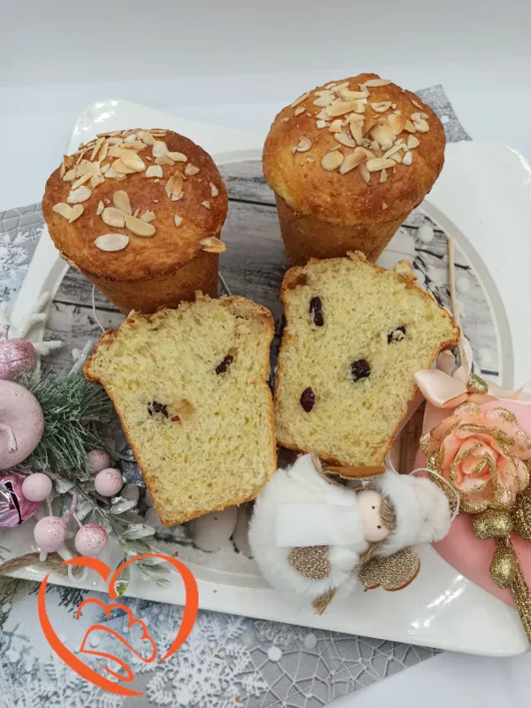 Panettoncini mandorle e mirtilli rossi