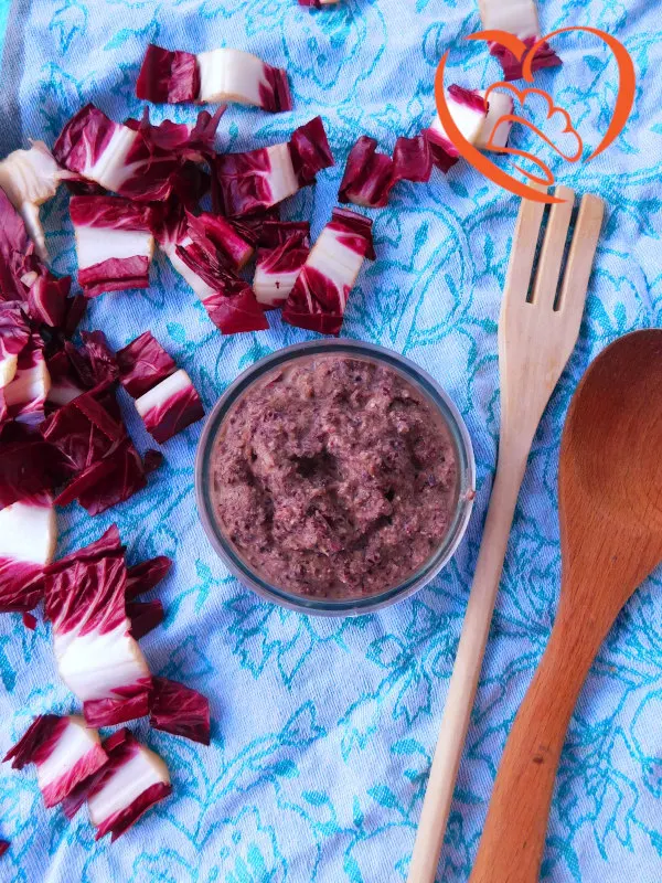 Pesto  di radicchio cremoso (a freddo)